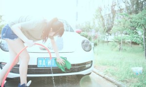 洗洗车，拍拍照 漂亮媳妇依旧日系小清新