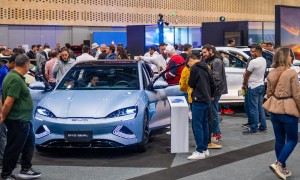 比亚迪全系新能源车型热销哥伦比亚2023年汽车博览会