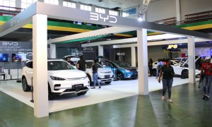 比亚迪携5款新能源车型亮相牙买加REVOLUTION 2023车展