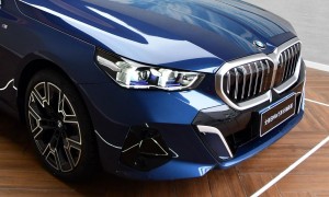 越级智能豪华座驾，全新BMW 5系新车郑州到店实拍