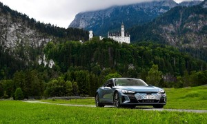 Grand Tour三部曲 与Audi e-tron GT一同无拘行游