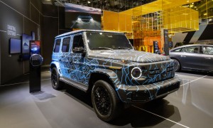 梅赛德斯-奔驰携21款车型和数字化科技登陆2024北京国际车展